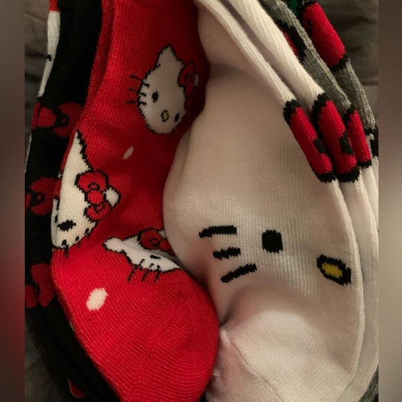 Hello Kitty 5 pack Ladies Ankle Socks - Picture 4 of 6